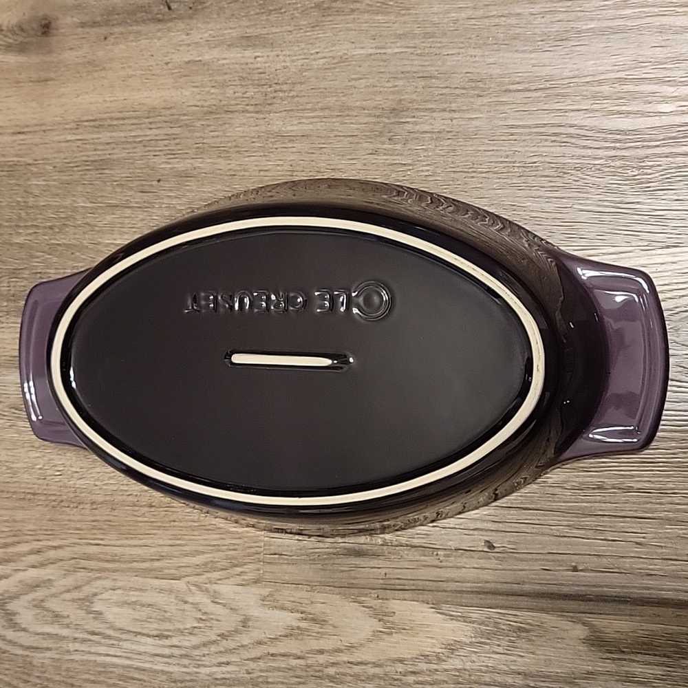 Le Creuset Cassis Oval Dish - Picture 4 of 9